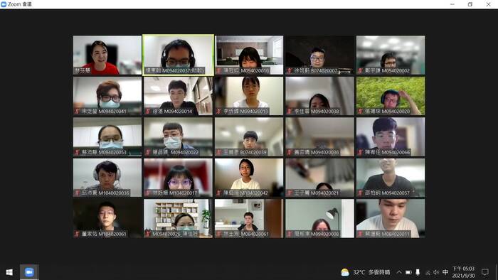 【職涯活動】呂昭寬 EMQ 雲首席架構師-專題演講(2021.10.07)圖片